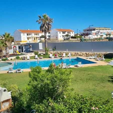 Enjoy Pool, Beach And More At This Nice Apartment Only 3 Minutes From Mareta'S Beach 萨格里什 外观 照片