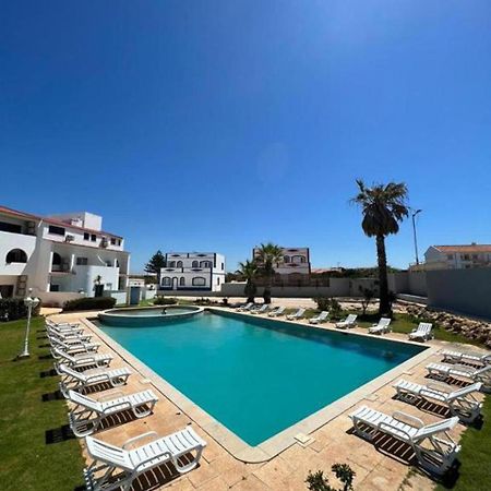 Enjoy Pool, Beach And More At This Nice Apartment Only 3 Minutes From Mareta'S Beach 萨格里什 外观 照片